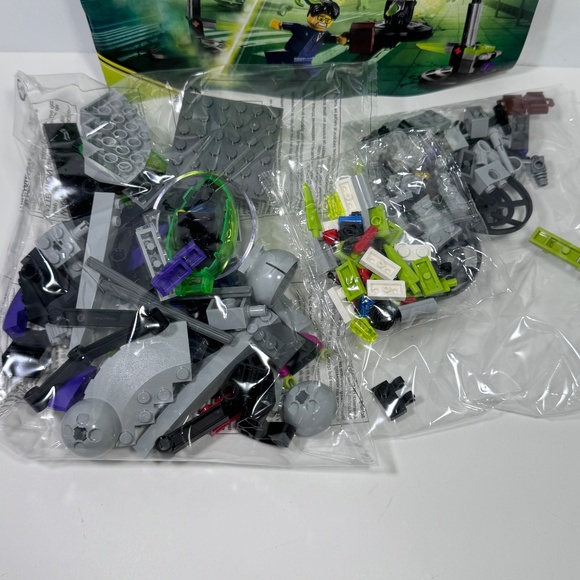 LEGO 7051 Space Alien Conquest Tripod Invader New Sealed Rare Retired - Picture 2 of 3